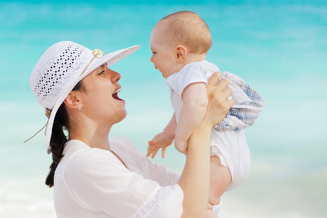 entdecken sie die neuesten babymode-trends für 2025! lassen sie sich von süßen styles, nachhaltigen materialien und innovativen designs inspirieren, die nicht nur stylisch, sondern auch praktisch sind. machen sie ihr baby zum trendsetter!