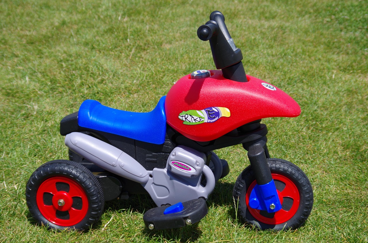bequemer und sicherer babywippe für fröhliches schaukeln und sanfte unterhaltung ihres babys.