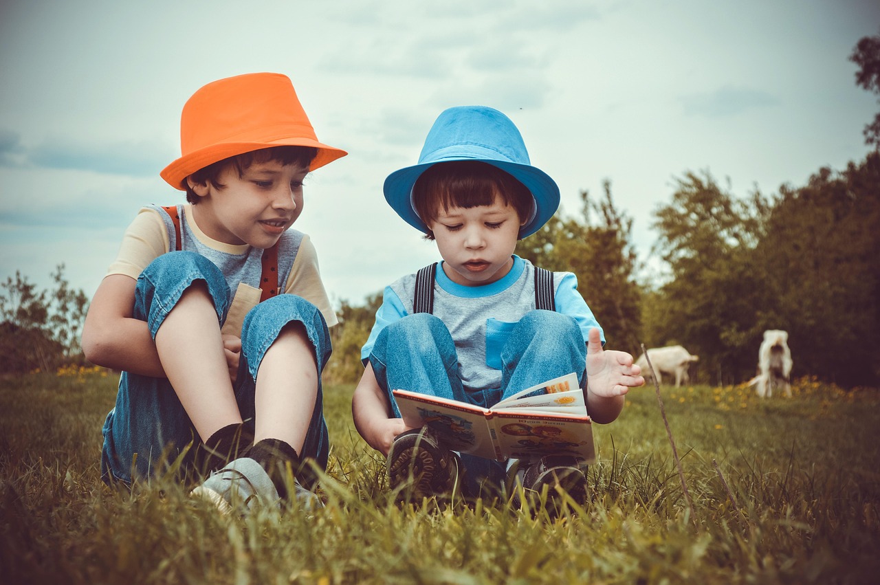 entdecken sie eine bezaubernde auswahl an kinderbüchern, die die fantasie anregen und die liebe zum lesen fördern. ideal für kleine entdecker und junge leseratten!