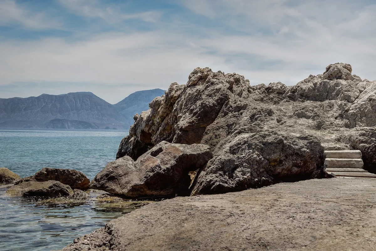 Sifnos Anreise: Warum es keinen Flughafen gibt (und was das für dich heißt)