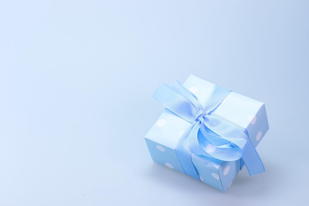 Geschenkideen, die begeistern: Von Bastelsets bis Spielzeug