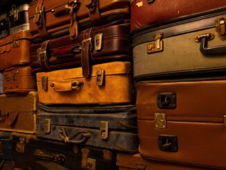 die unverzichtbaren wickeltaschen-essentials 2025: entdecken sie die neuesten must-haves f&uuml;r eltern unterwegs, um optimal vorbereitet zu sein.